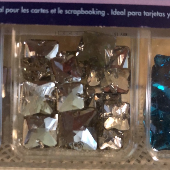 Button Bling (6 variety of colors) - Picture 3 of 3